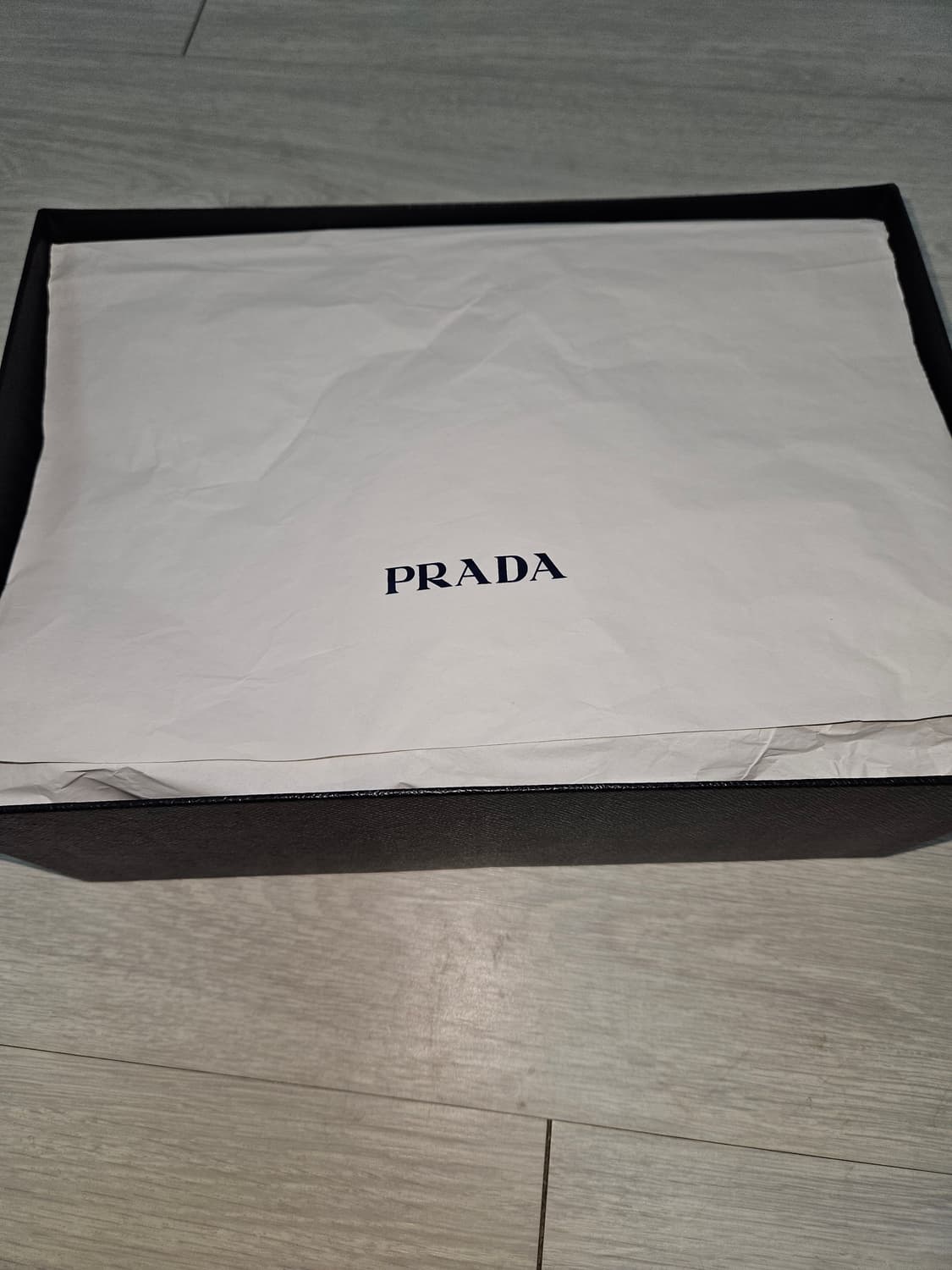 프라다 초콜릿 브러시드 가죽 로퍼 상품이미지1