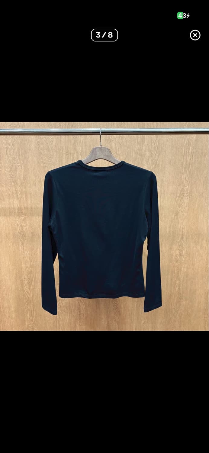 버버리 런던 긴팔 티셔츠 메탈릭 골드 그래픽 상품이미지3