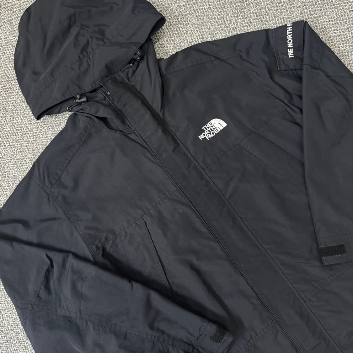 노스페이스 윈드브레이커 상품이미지2