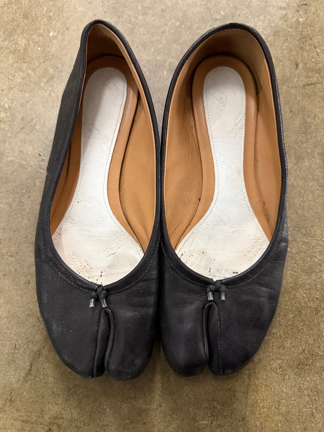 메종 마르지엘라 정품  발레리나 타비 플랫슈즈 블랙 37.5 상품이미지3