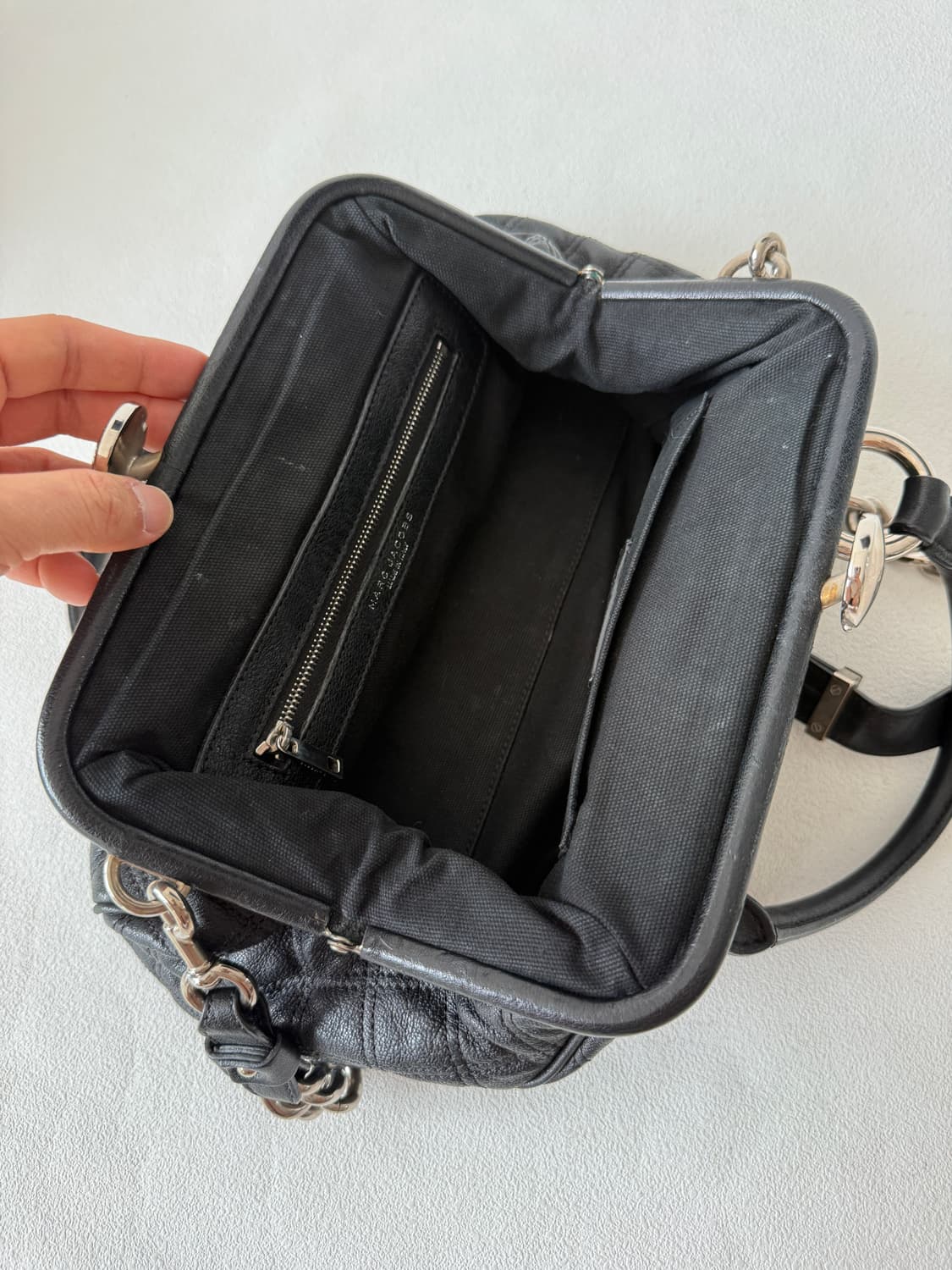 마크제이콥스(Marc Jacobs) 레더 프레임백(ITALY) 상품이미지7