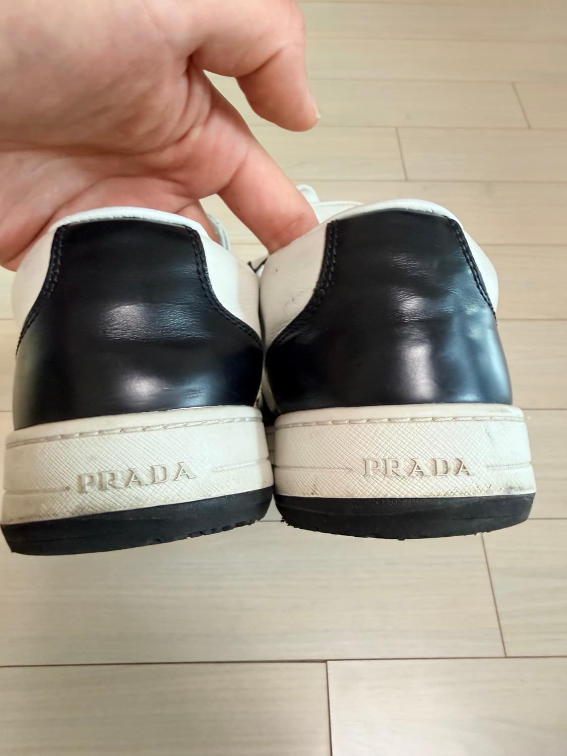 프라다 다운타운 레더 스니커즈 45사이즈 (정품) 상품이미지5