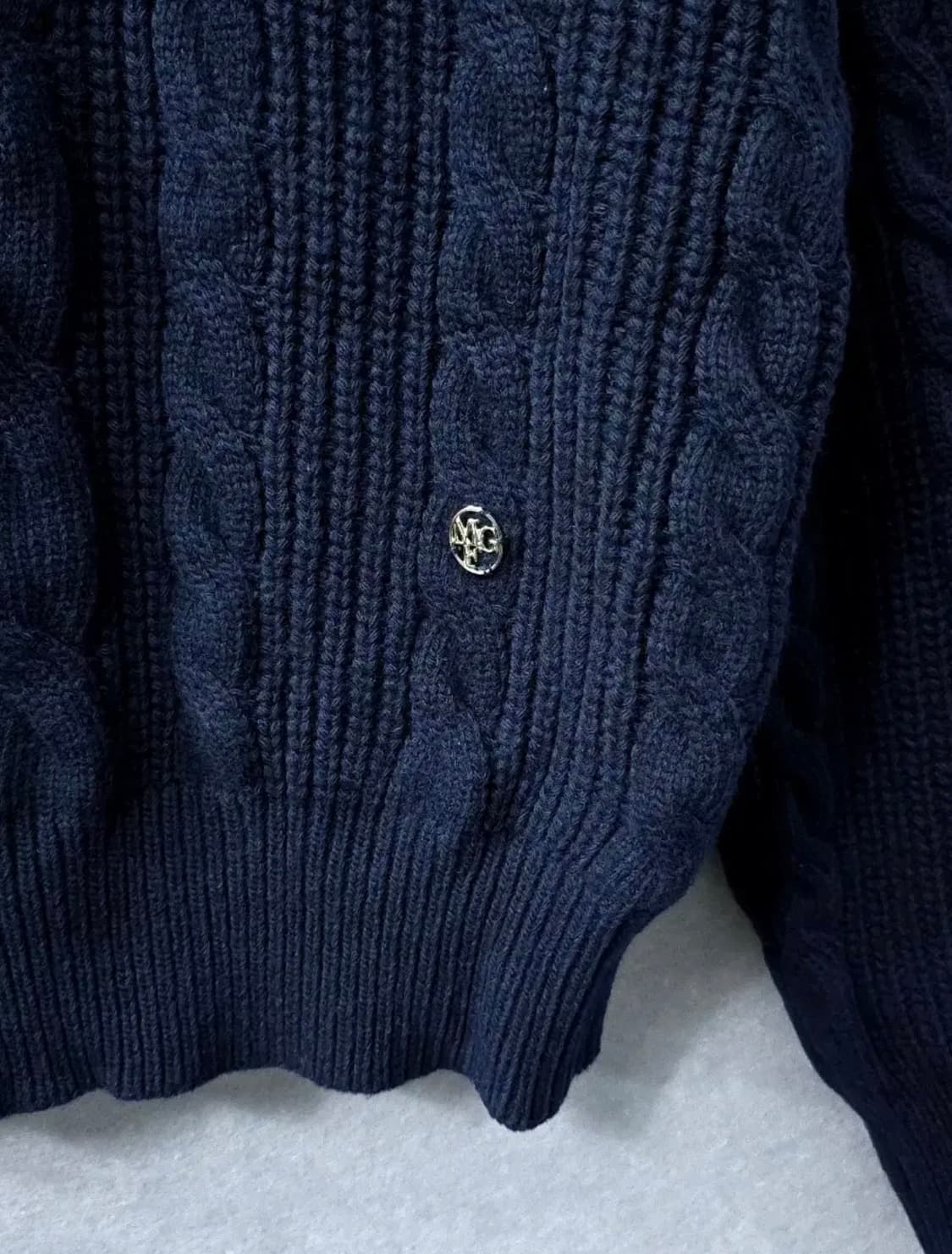 마리떼 프랑소와저버 풀오버 꽈배기 반집업 니트 상품이미지4