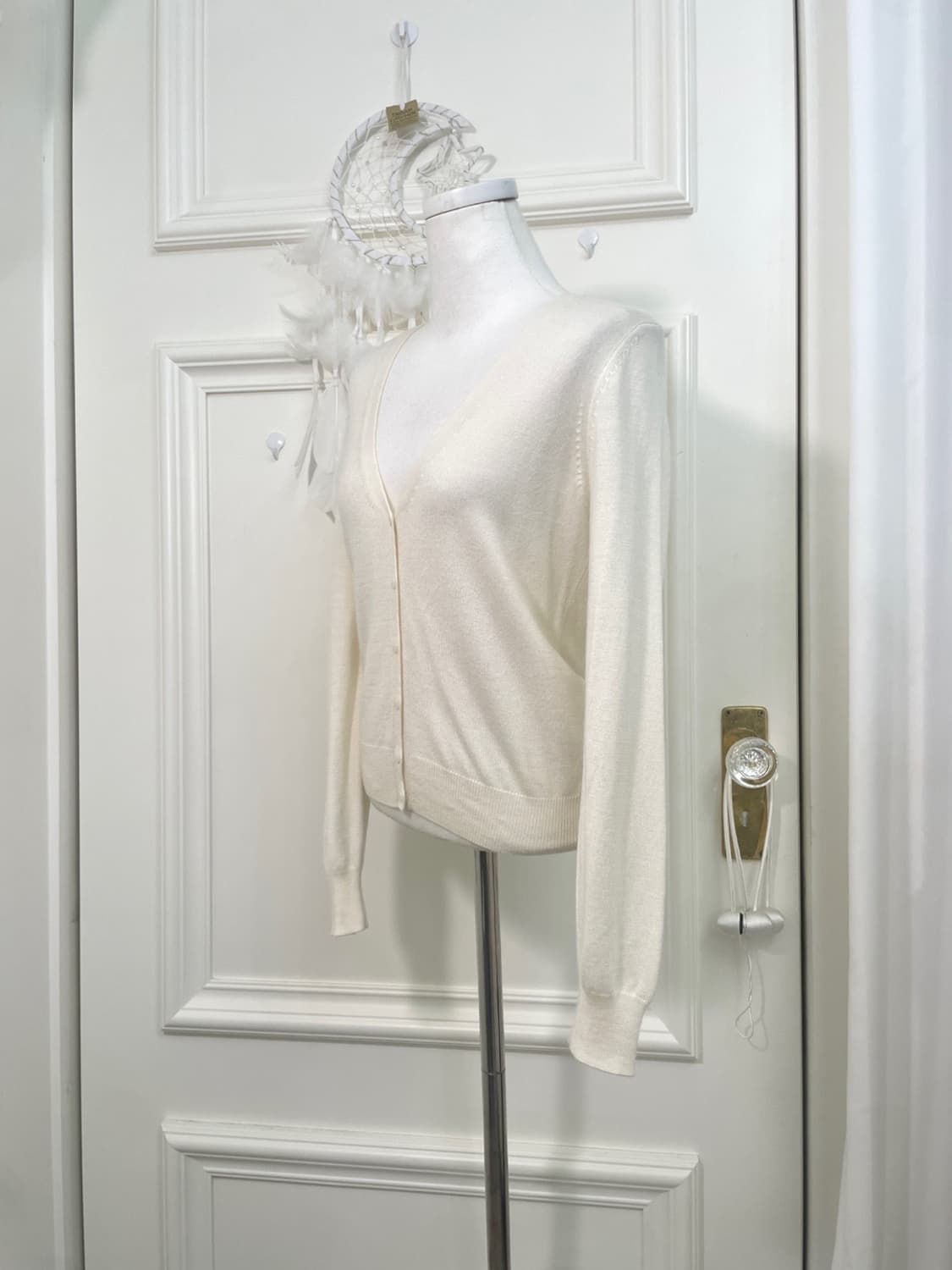 ivory v-neck basic spring cardigan 상품이미지2