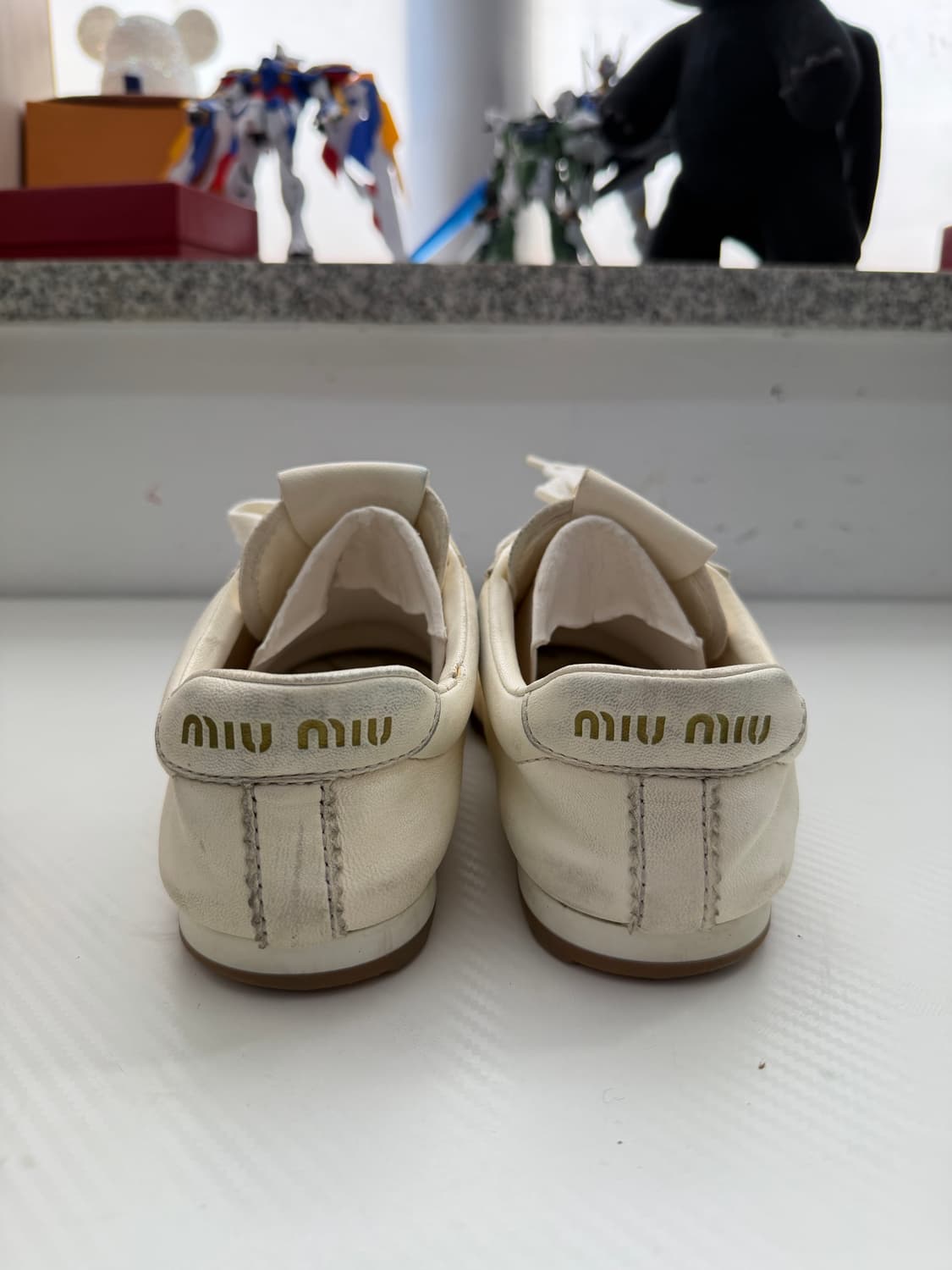 정품) 미우미우 여성 플룸 나파가죽 스니커즈 36 상품이미지6