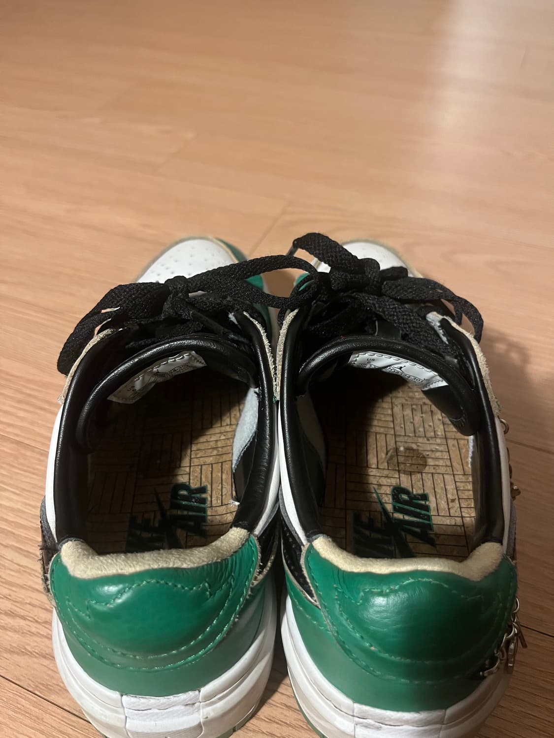 조던 1 엘리베이트 로우 SE 럭키 그린 상품이미지3