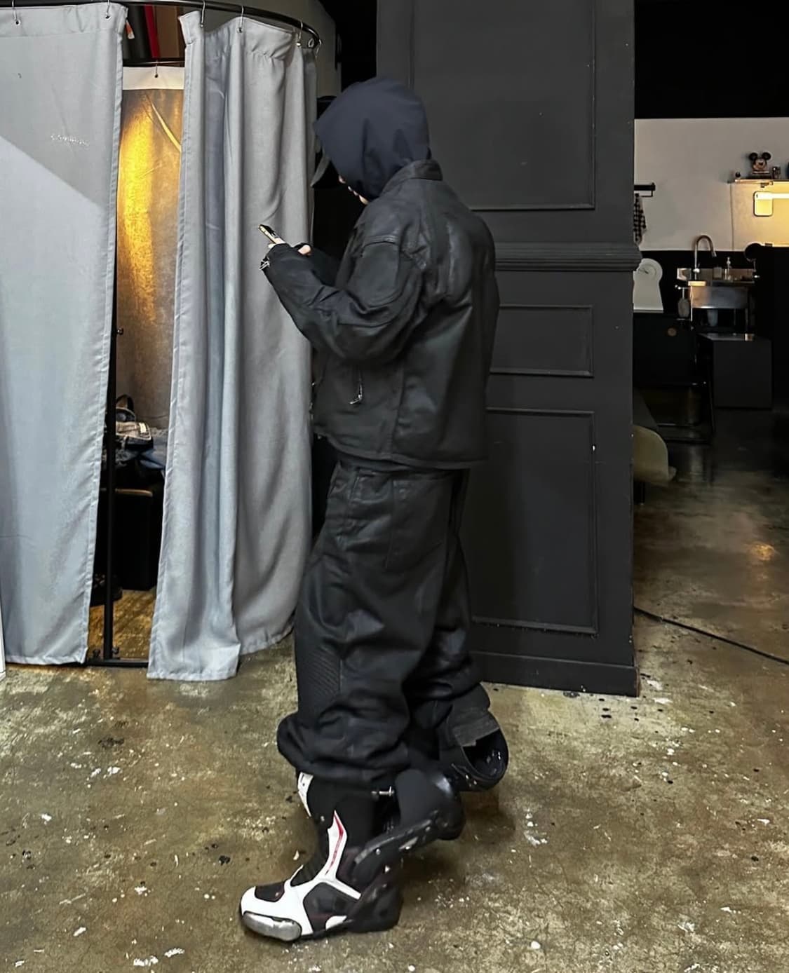 어나더유스 바이커 코팅 데님 팬츠 상품이미지2