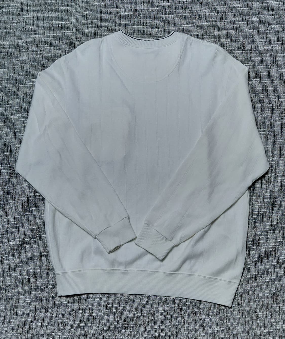 (무료배송) Hush Puppies 흰색 맨투맨 티셔츠 LL 상품이미지5