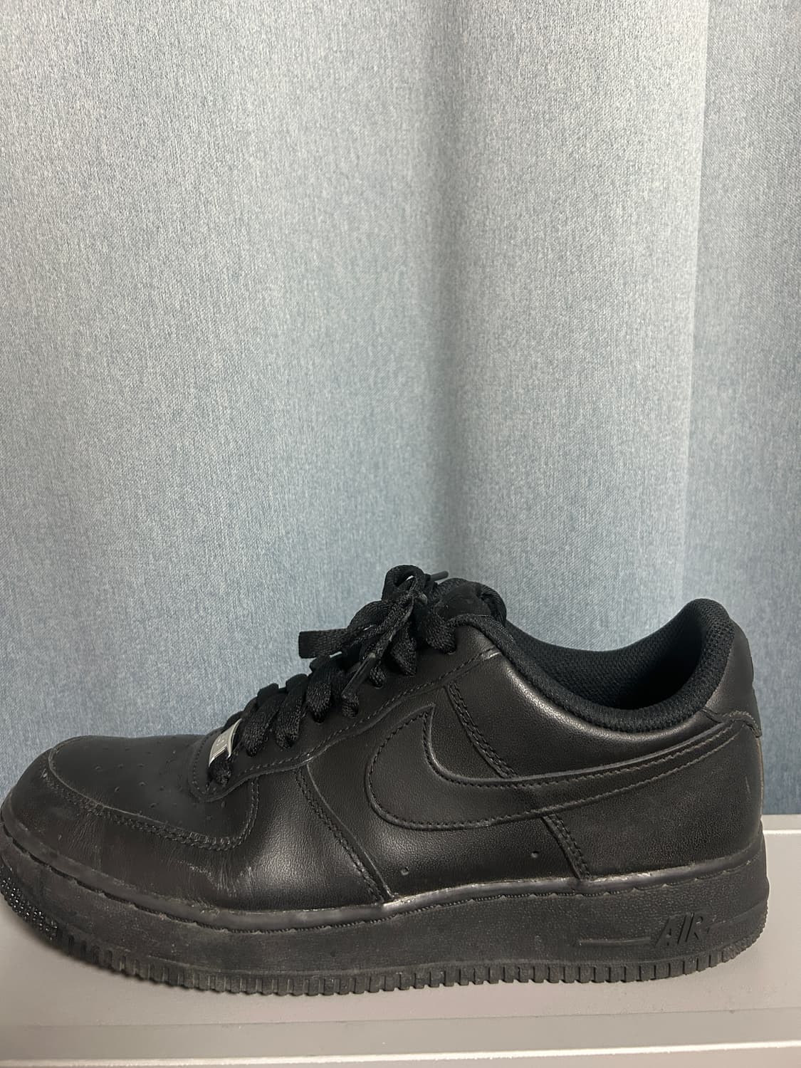 나이키 에어포스 1 '07 로우 트리플 블랙 상품이미지2