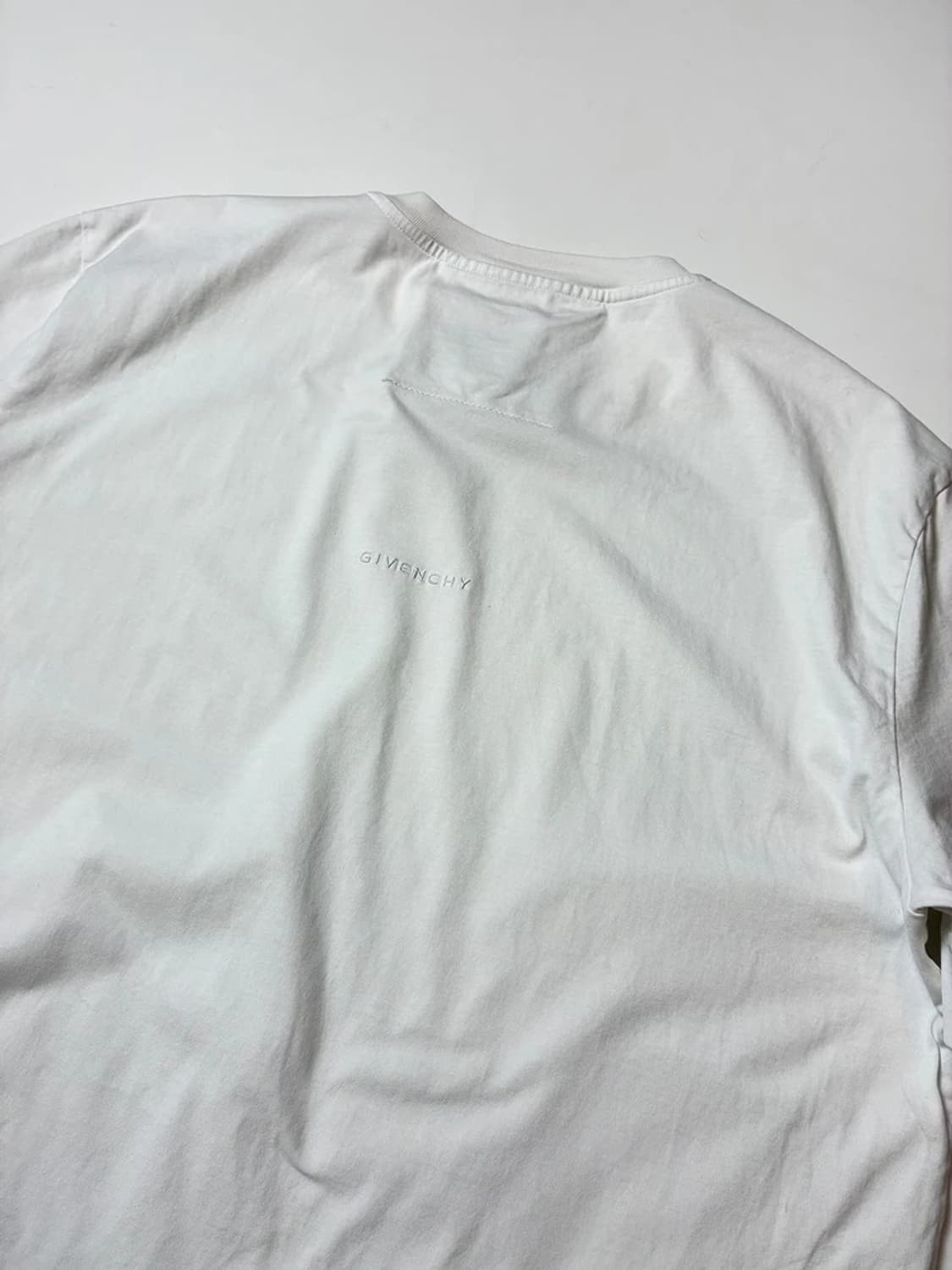 지방시 4G 자수 로고 코튼 슬림핏 반팔 티셔츠 PN9095 상품이미지6