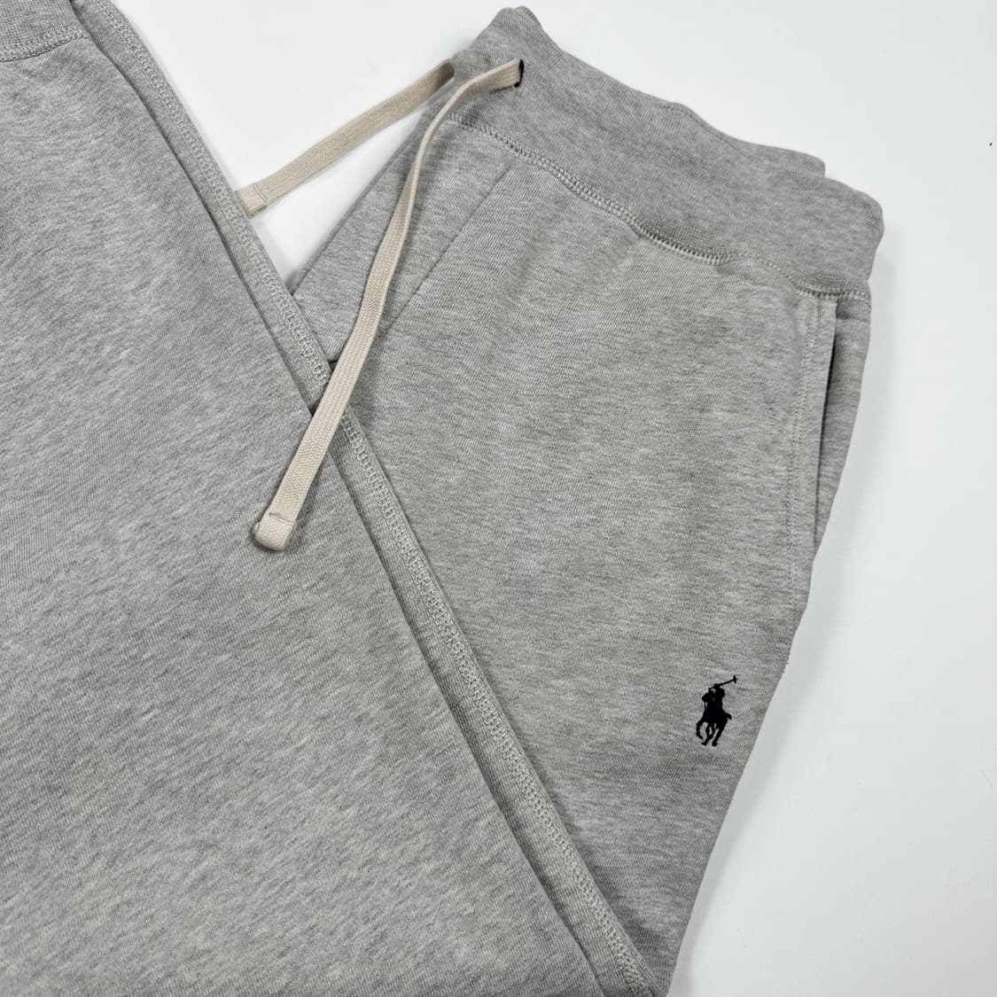 폴로 랄프로렌 포니 트레이닝 그레이 조거팬츠 (M) 상품이미지1