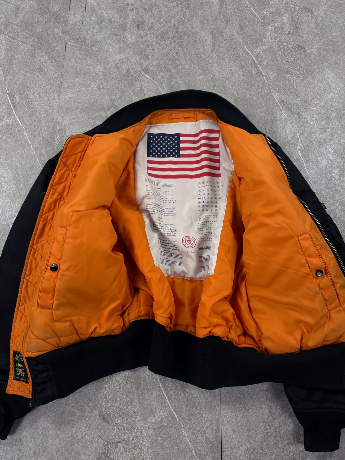 Alpha industries Ma-1 Blood chit 상품이미지4