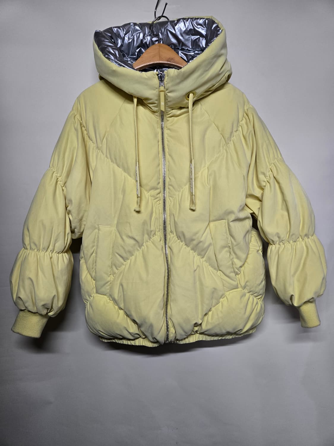 ONLY 양면 패딩 S 실버/노랑 상품이미지5