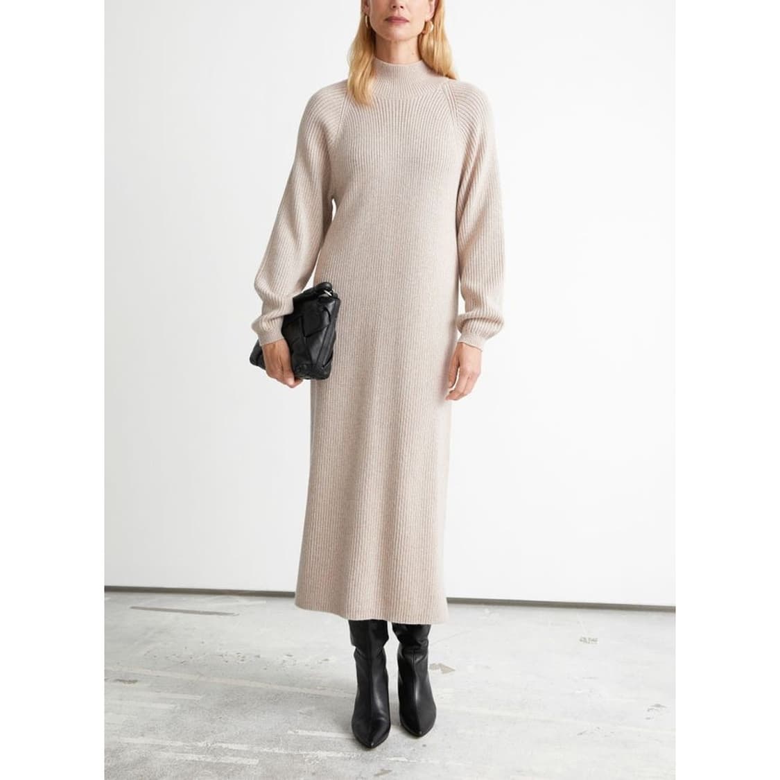 앤아더스토리즈 모크넥 롱 니트 원피스 상품이미지1