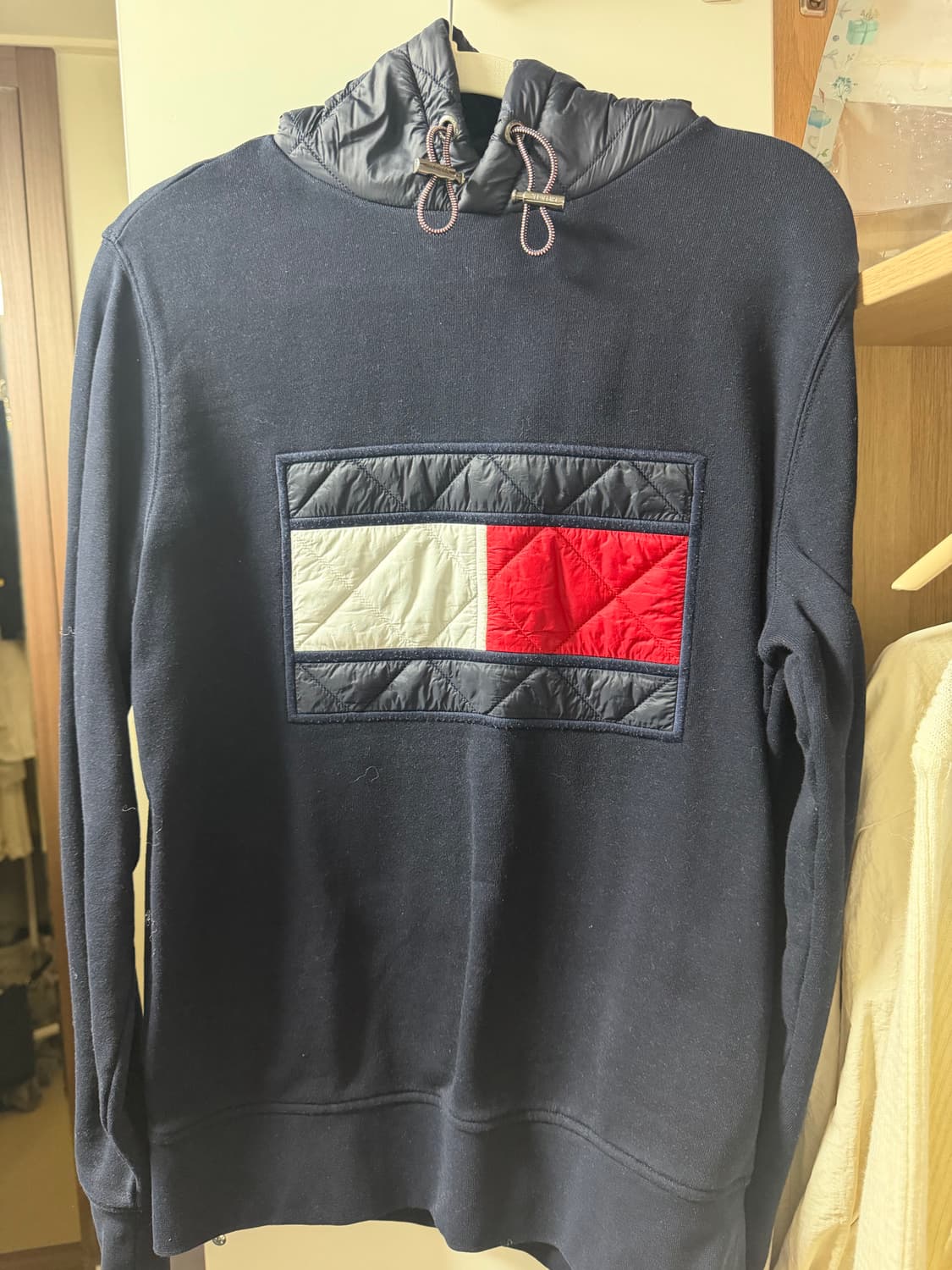 타미힐피거 후드티 상품이미지1