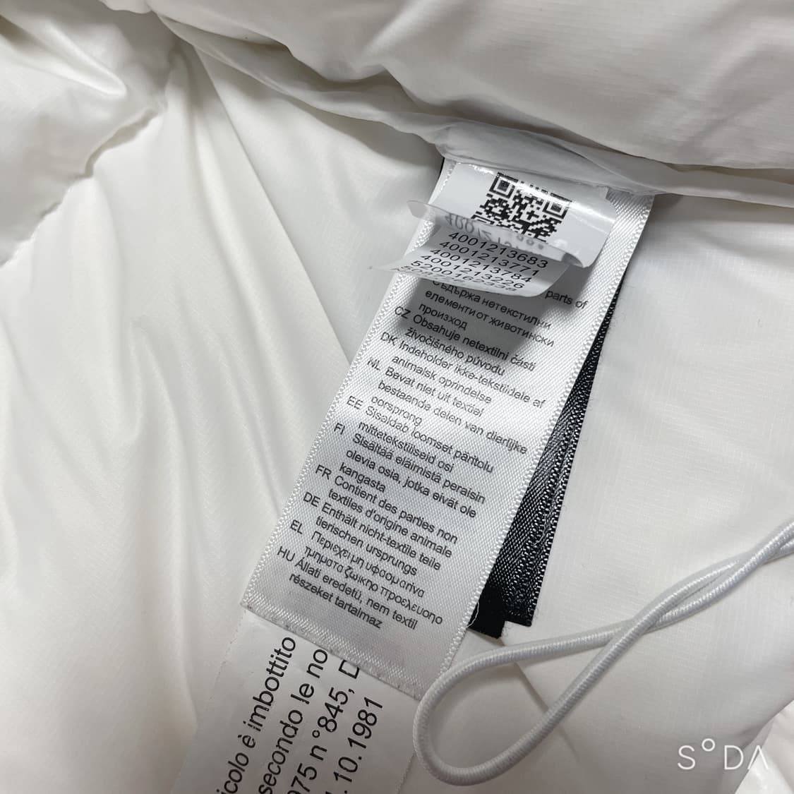 노스페이스 700 화이트/블랙 크롭 패딩 상품이미지9