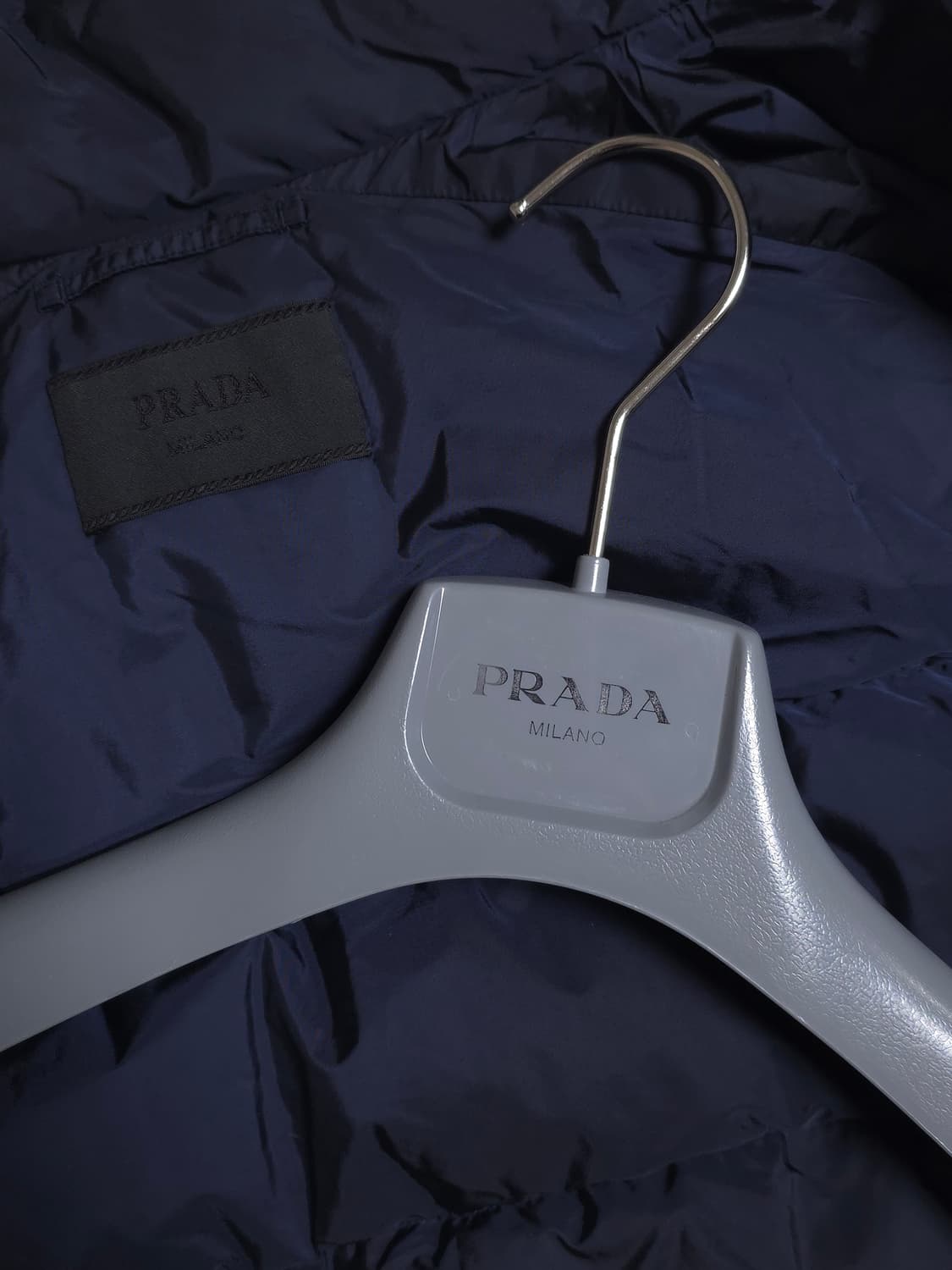 [54] 프라다 리나일론 패딩 다크 네이비(SGB112) 상품이미지5