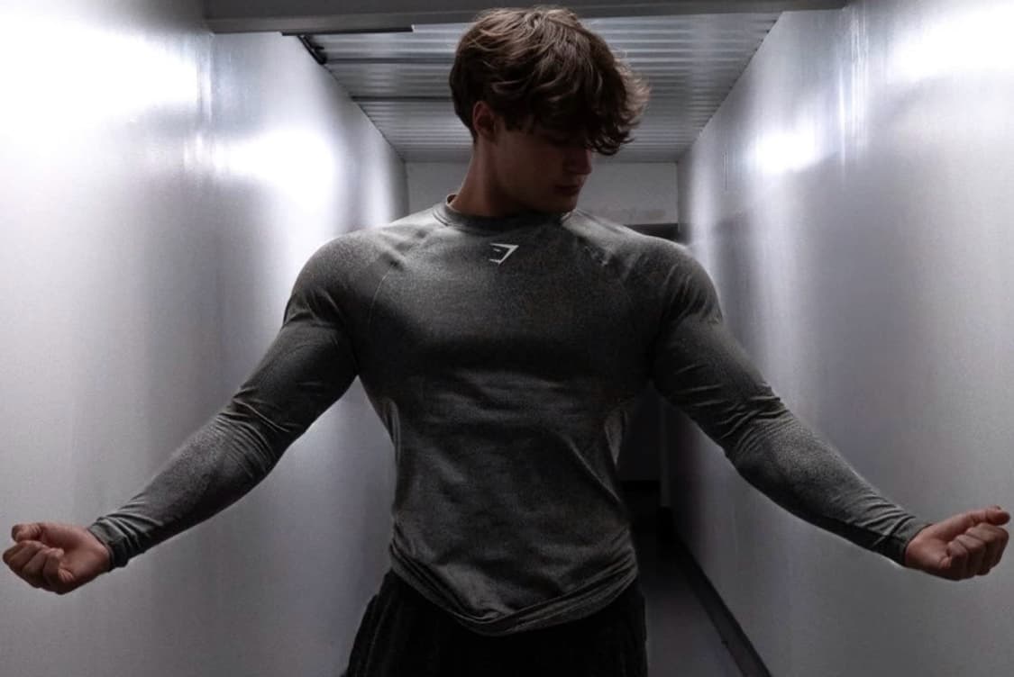 짐샤크 쉐도우 심리스 롱슬리브 판매합니다 상품이미지1