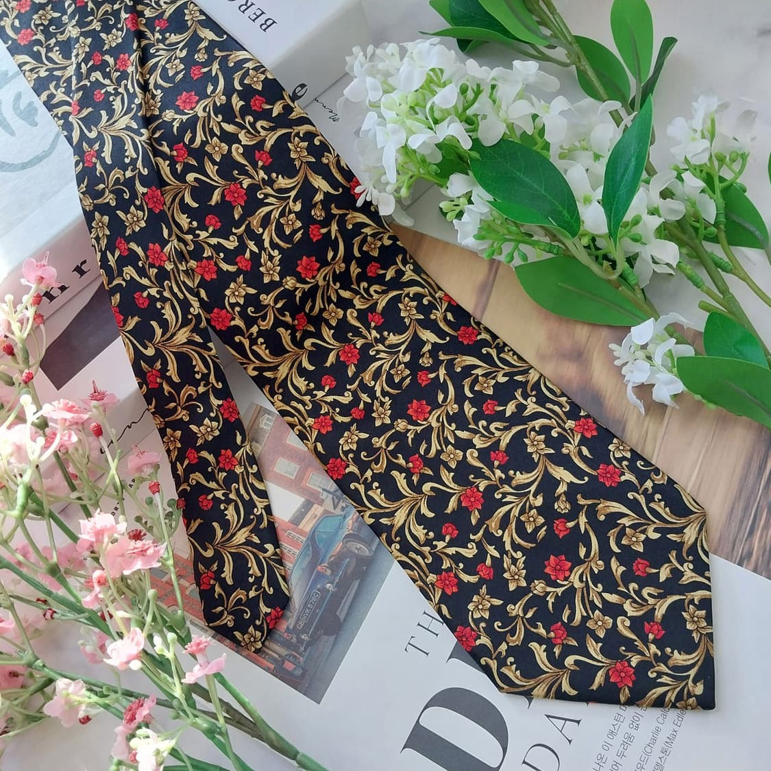 아쿠아스큐텀 실크 플로럴 자카드 넥타이 9.8cm A+등급 K1542
 상품이미지3