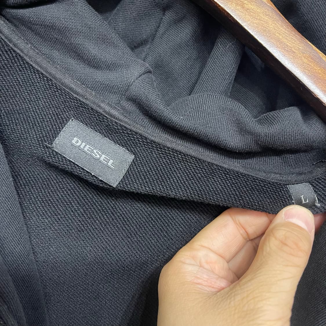 DIESEL V라인 데님 배색 컷오프 후드 집업 상품이미지9