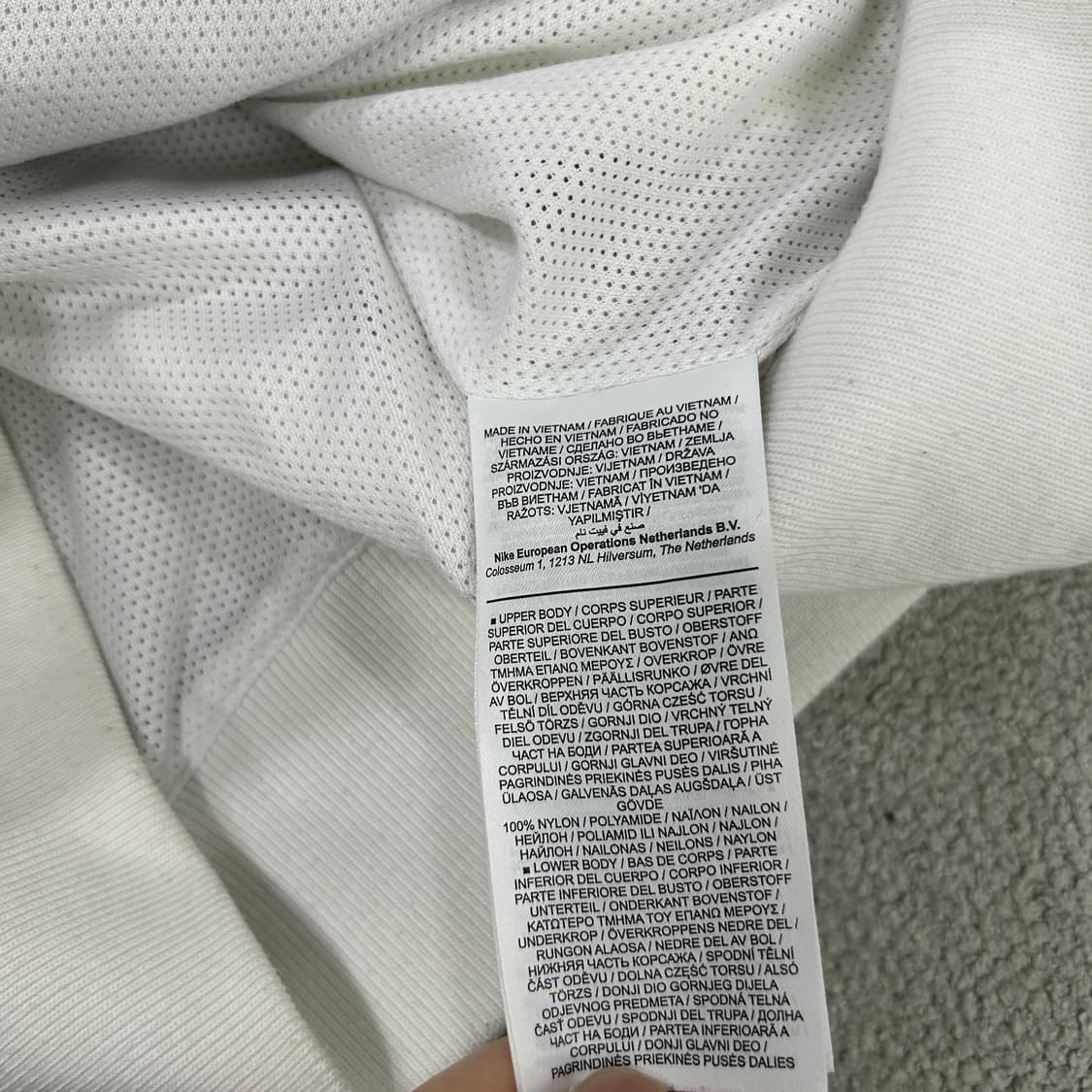 나이키 바람막이 형광/블랙/화이트 후드집업 s 상품이미지3