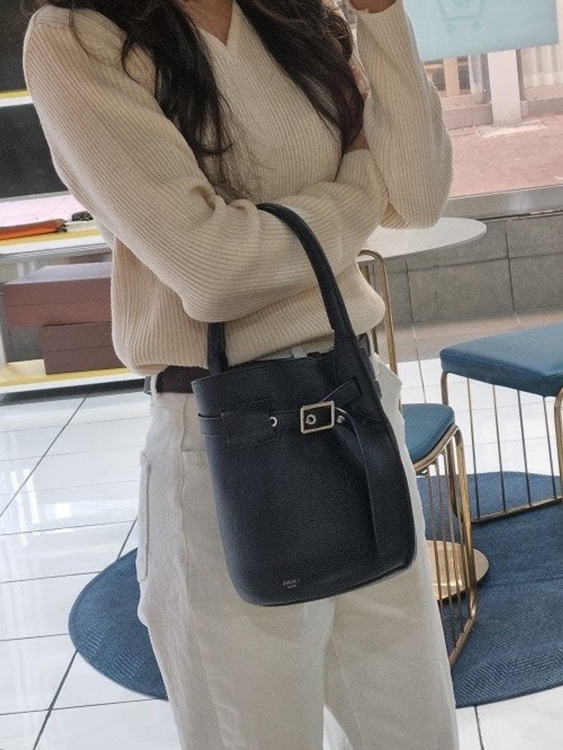 셀린느 나노 버킷백 블랙 상품이미지1