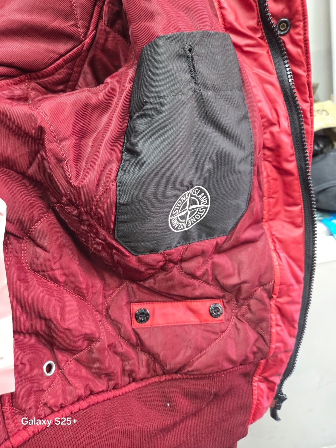 스톤   아일랜드   레드   패딩 상품이미지8
