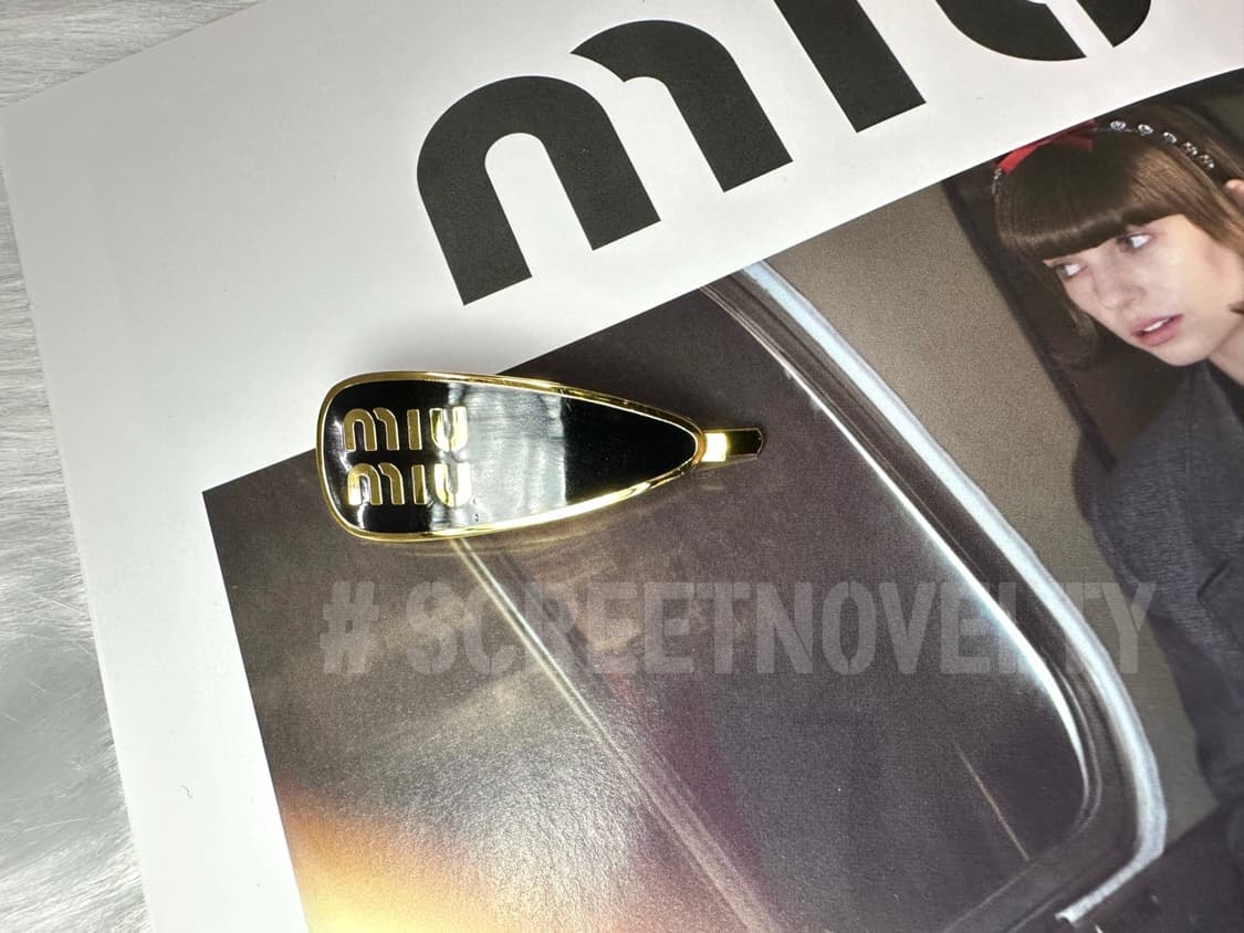 미우미우 헤어핀 블랙 (1ps) 상품이미지8