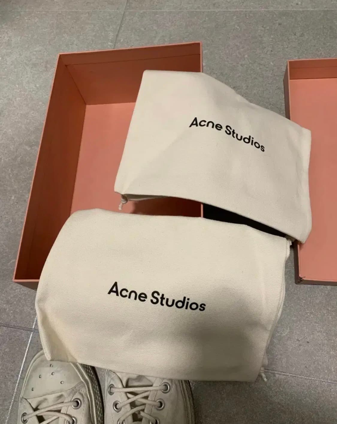 아크네 스튜디오 벨로우 텀블드 로우탑 스니커즈 Off White 40 상품이미지7