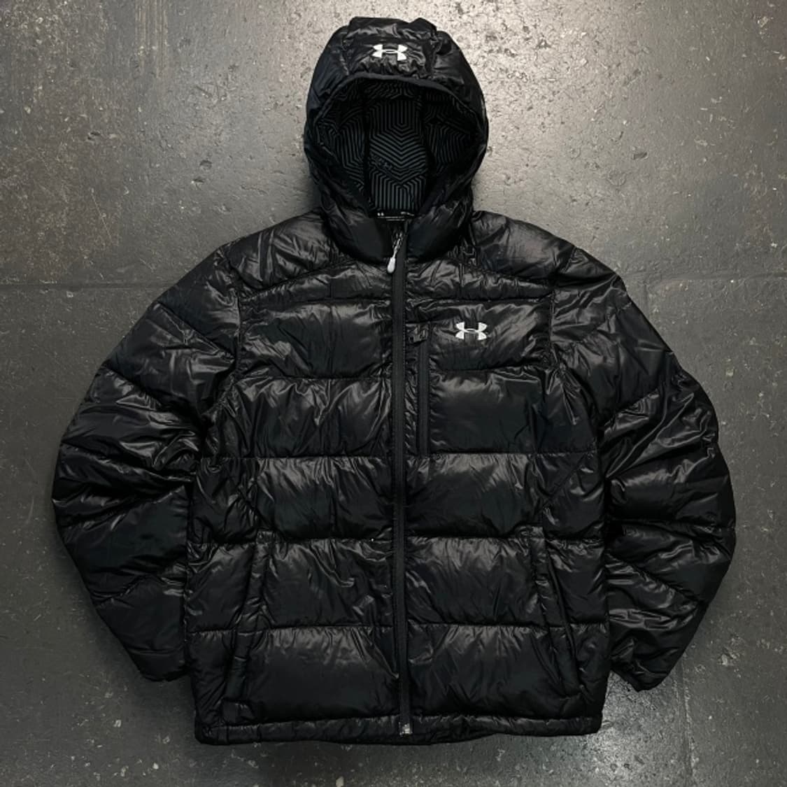 95 언더아머 유광 경량패딩 상품이미지1