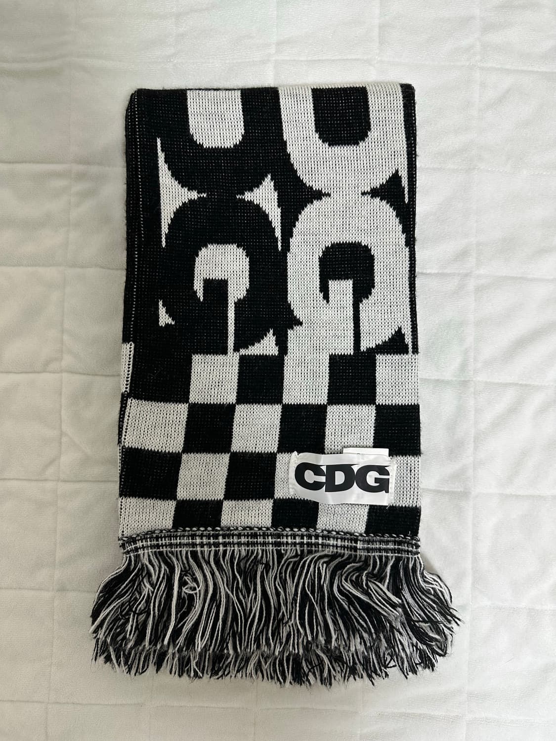 CDG 로고 체크 머플러 화이트 블랙 상품이미지1