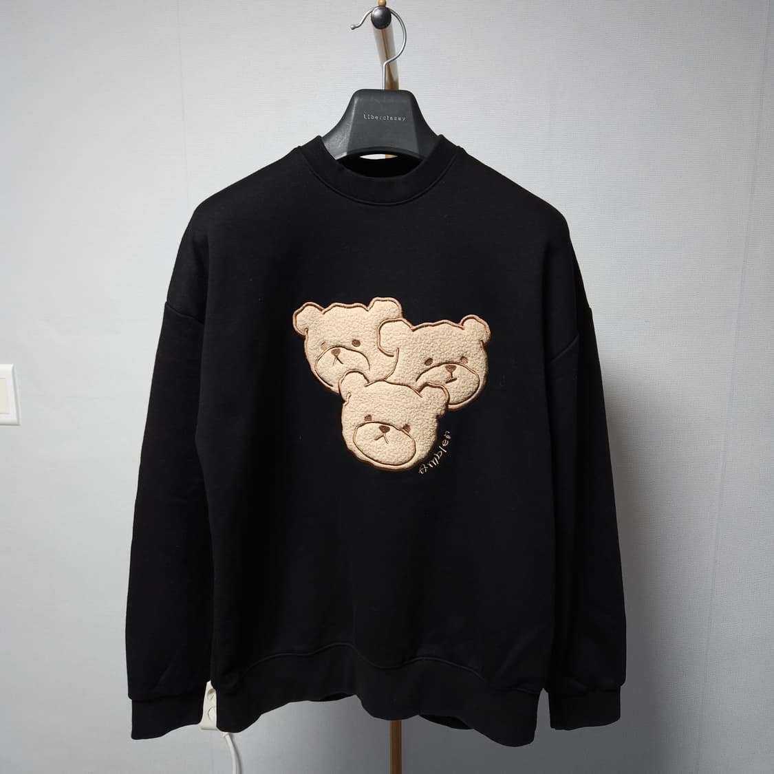 M ) 앰블러 곰세마리 맨투맨 상품이미지1