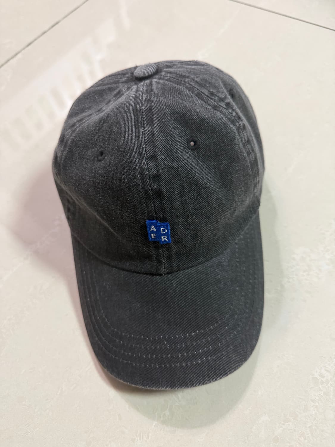 아더에러 시그니피컨트 TRS 태그 캡 01 차콜 상품이미지1