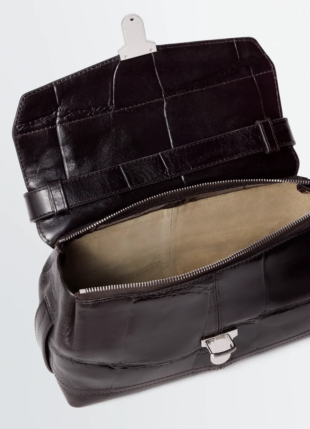 르메르 26ss 기어백 엠보싱 스몰/에스프레소 상품이미지2