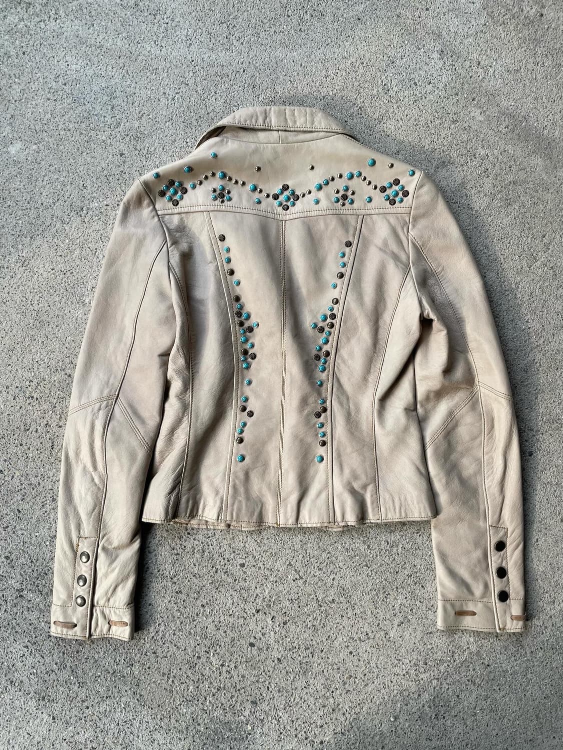 Beige túrkey stòne leather jacket 상품이미지4