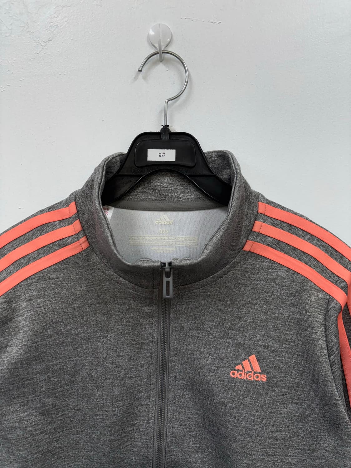 아디다스 우먼 크롭 커스텀 트랙탑 상품이미지2