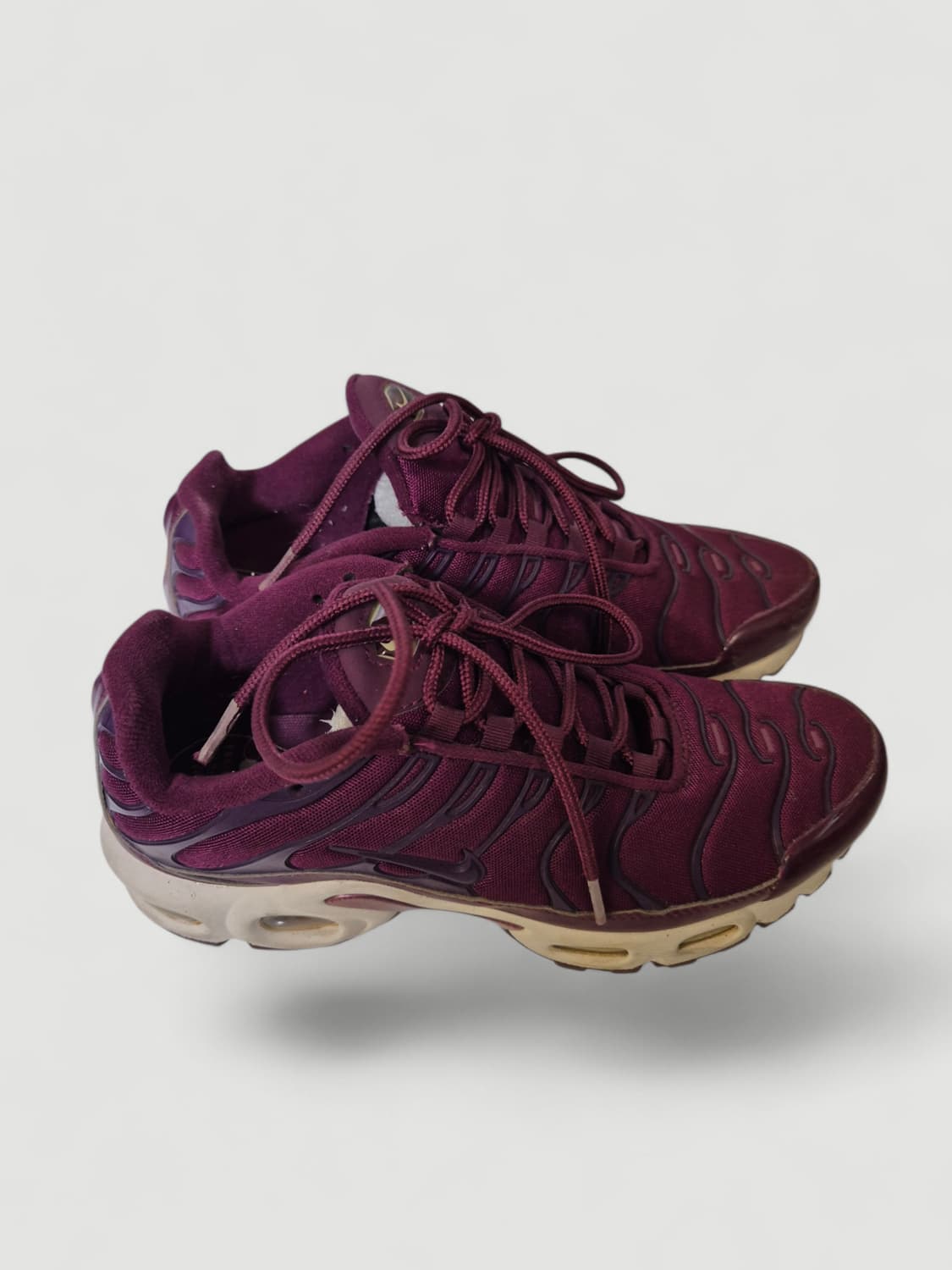 [240]나이키 에어맥스 플러스 버건디 여성 운동화 상품이미지1