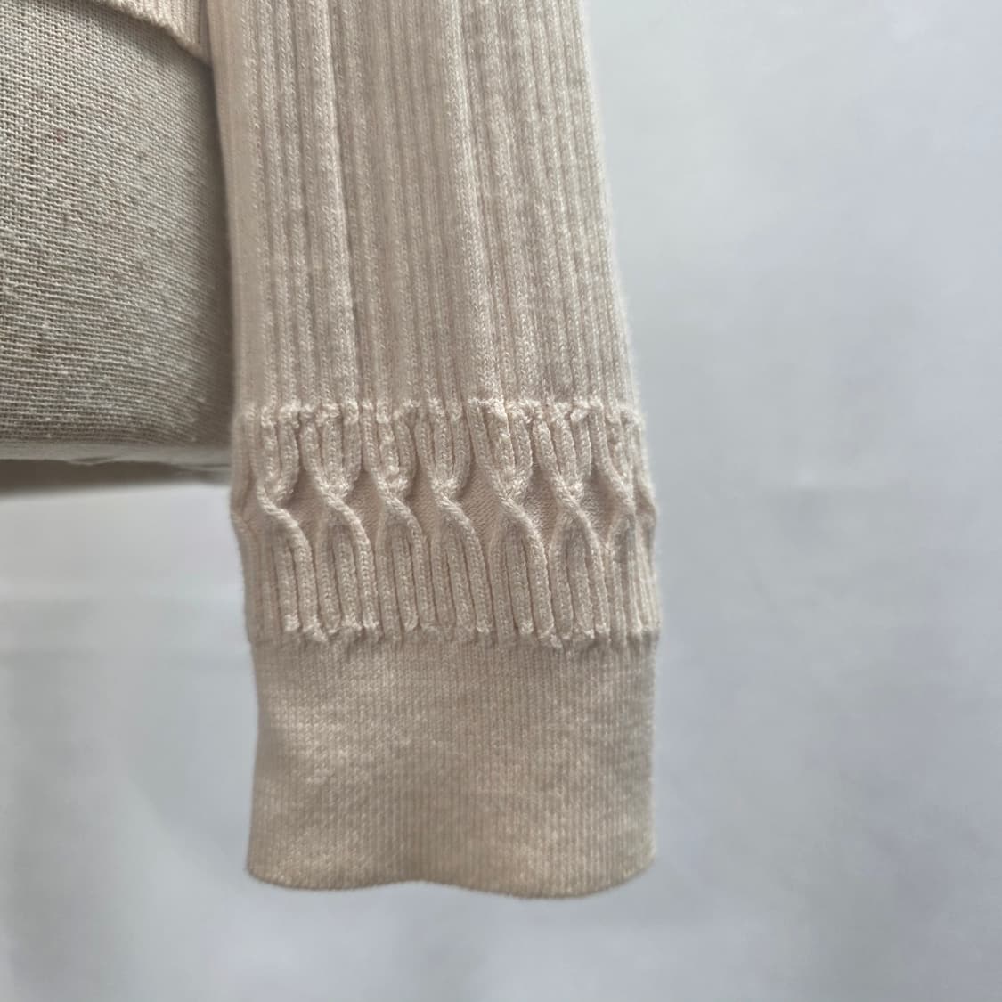 0753 TIME 타임 아이보리 골지 니트 가디건 / 한섬 정품 상품이미지3