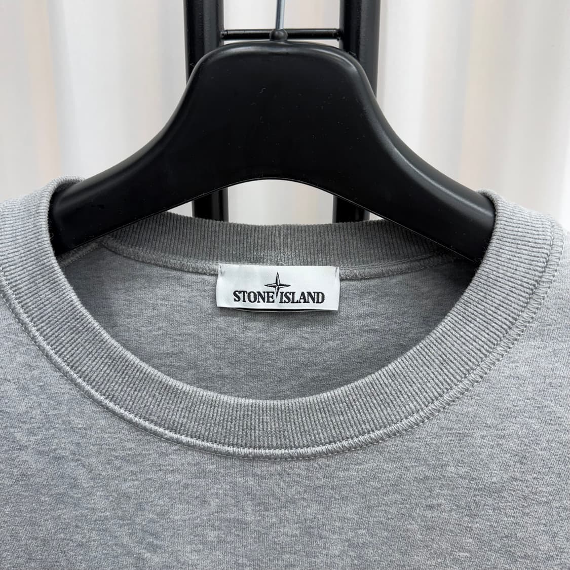 [백화점판/XXL] 스톤아일랜드 맨투맨 그레이 상품이미지2