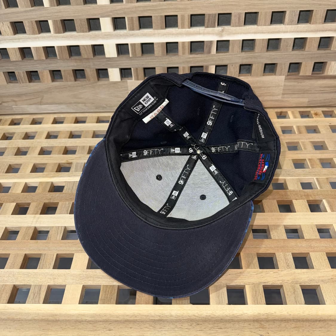 뉴에라 양키스 도트 바이저 9fifty 캡 상품이미지4