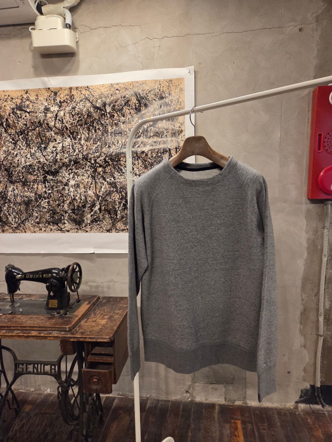 랙앤본 스웻 상품이미지9