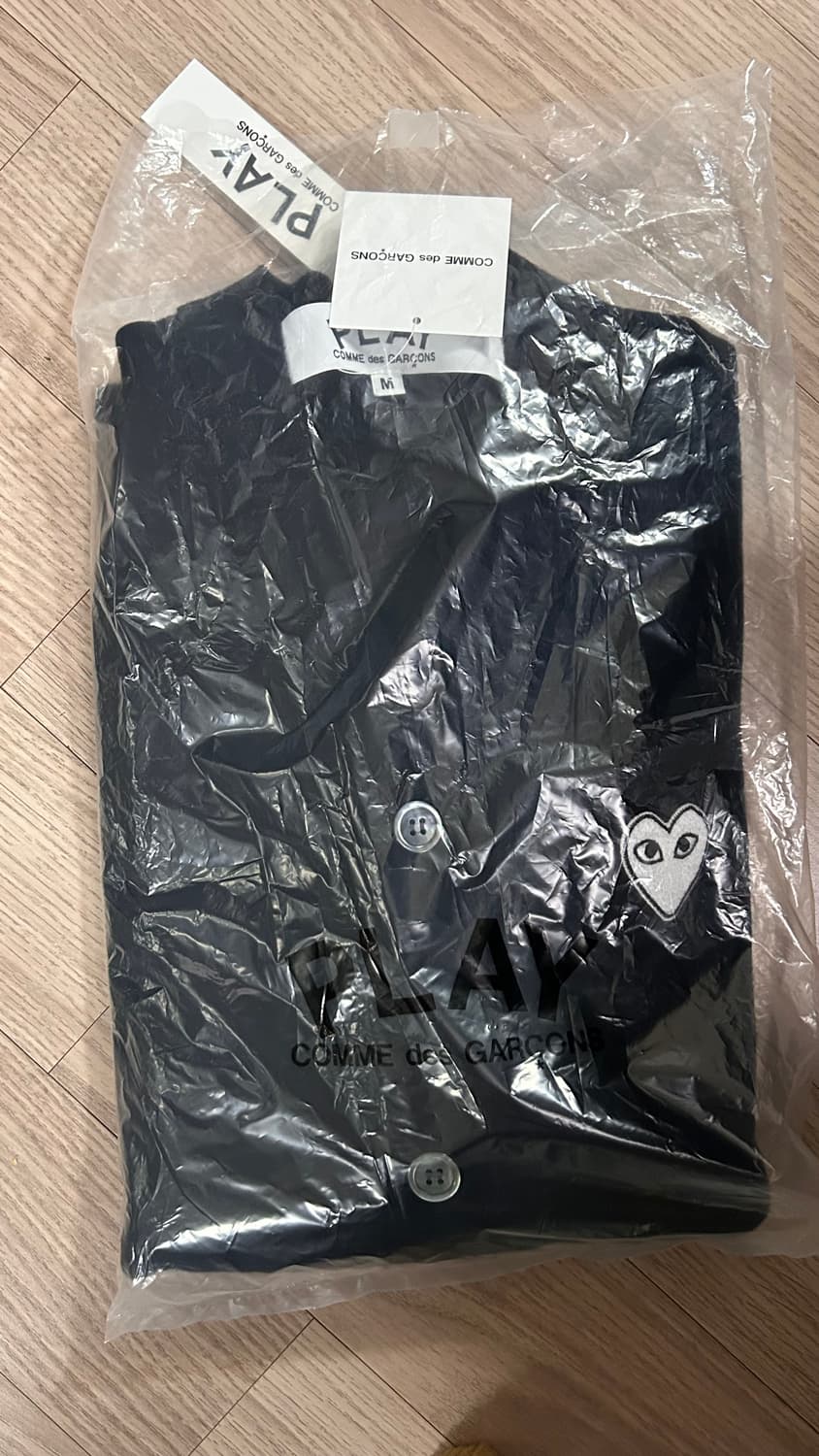 꼼데가르송 블랙 화이트하트 m사이즈 새상품 상품이미지2