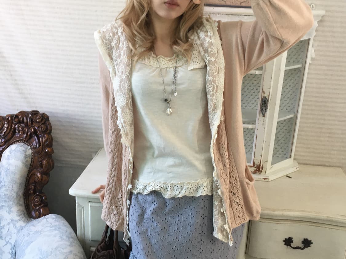 earth music pink beige lace cardigan 상품이미지2