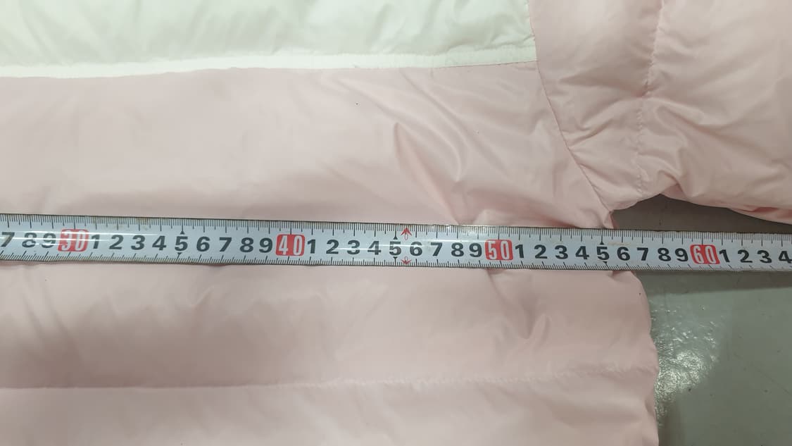 GUESS 핑크 다운 숏 패딩 상품이미지9