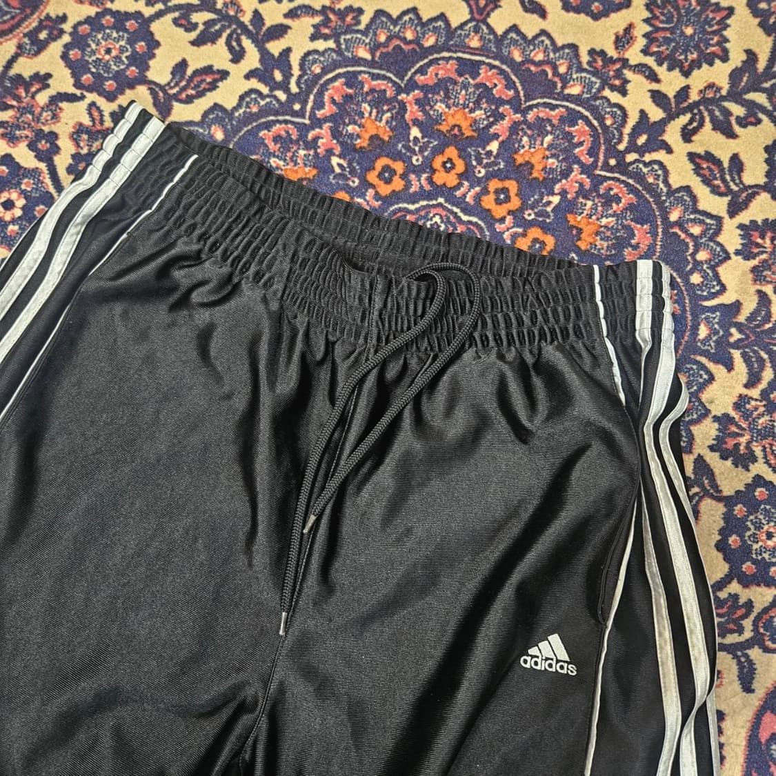 아디다스(Adidas) 00's 루즈핏 사틴 버뮤다 반바지 상품이미지5