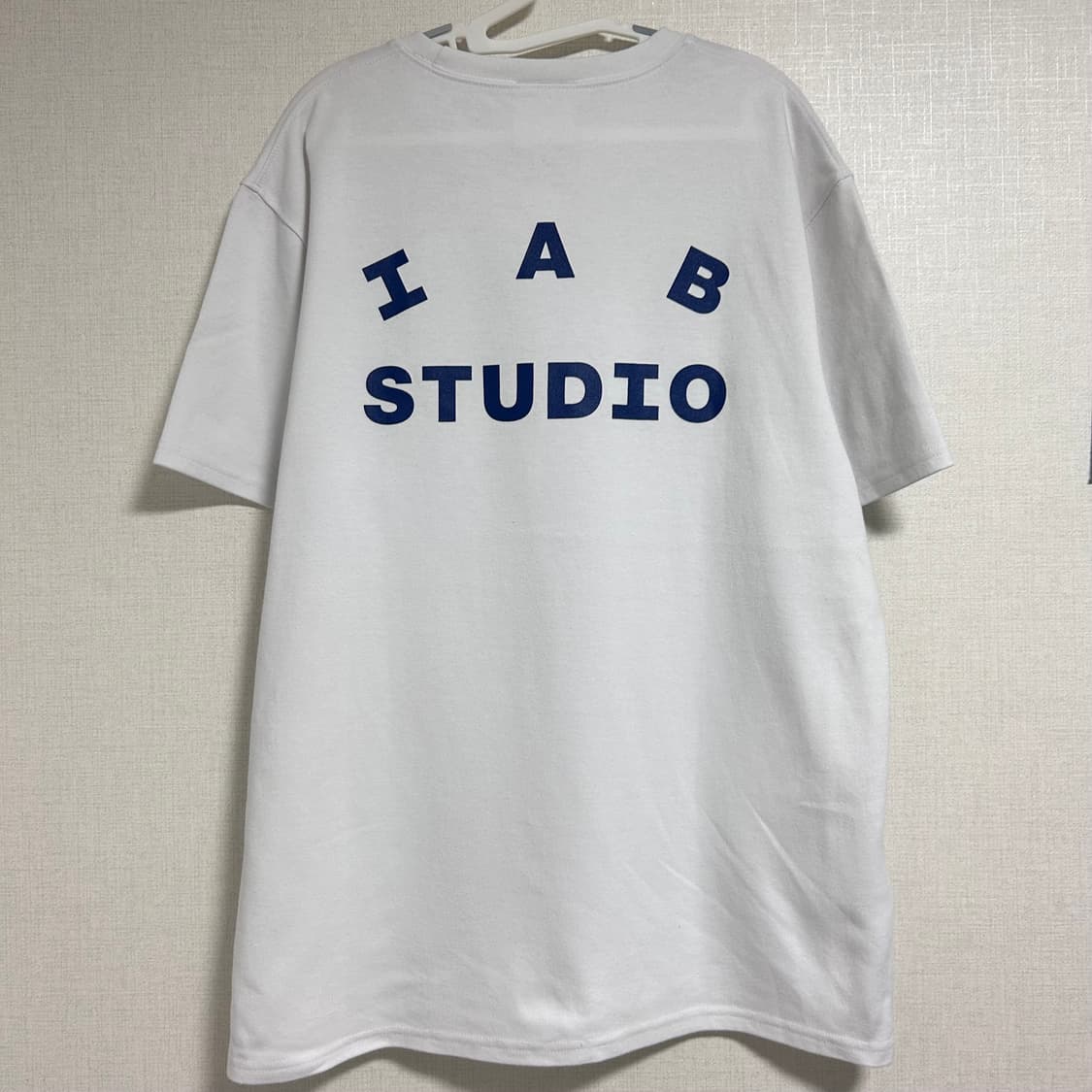 아이앱스튜디오 반팔 티셔츠 화이트 네이비 L   상품이미지6