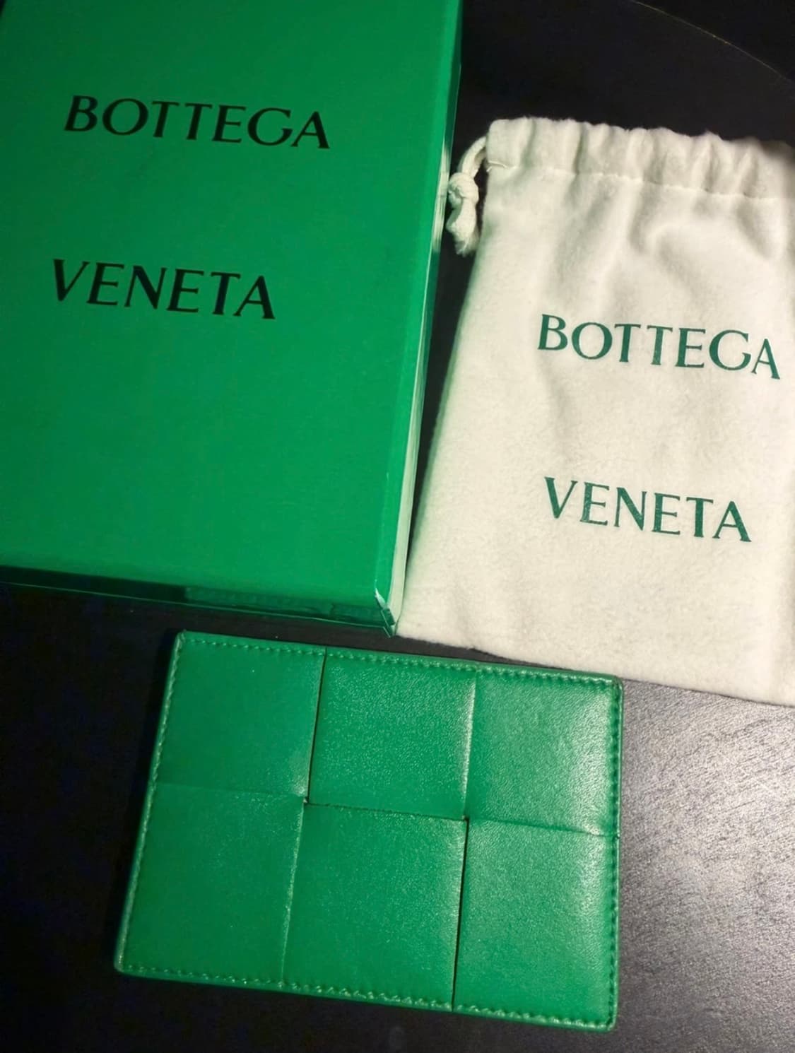 보테가 카드지갑 그린 상품이미지1