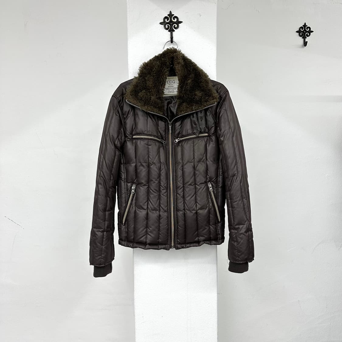 ikca brown fur down jacket 상품이미지3