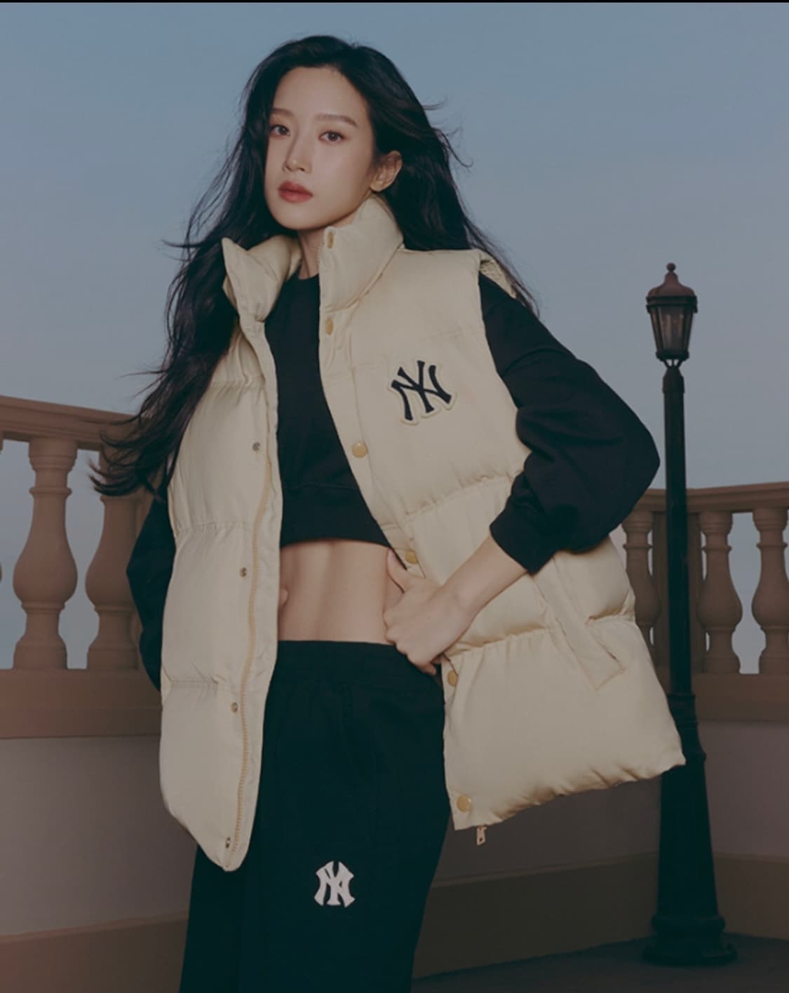 MLB 엠엘버 패딩조끼 바시티 M 사이즈 아이보리 상품이미지2