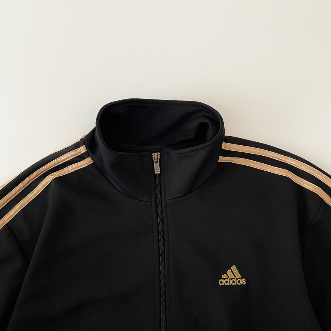 100) 아디다스져지 블랙골드 A0758 상품이미지3